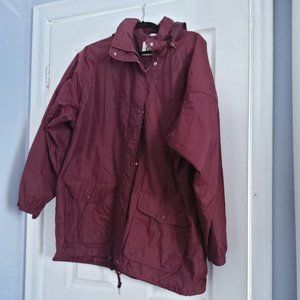 Women Burgundy R&R Rain Jacket Windbreaker size 18
